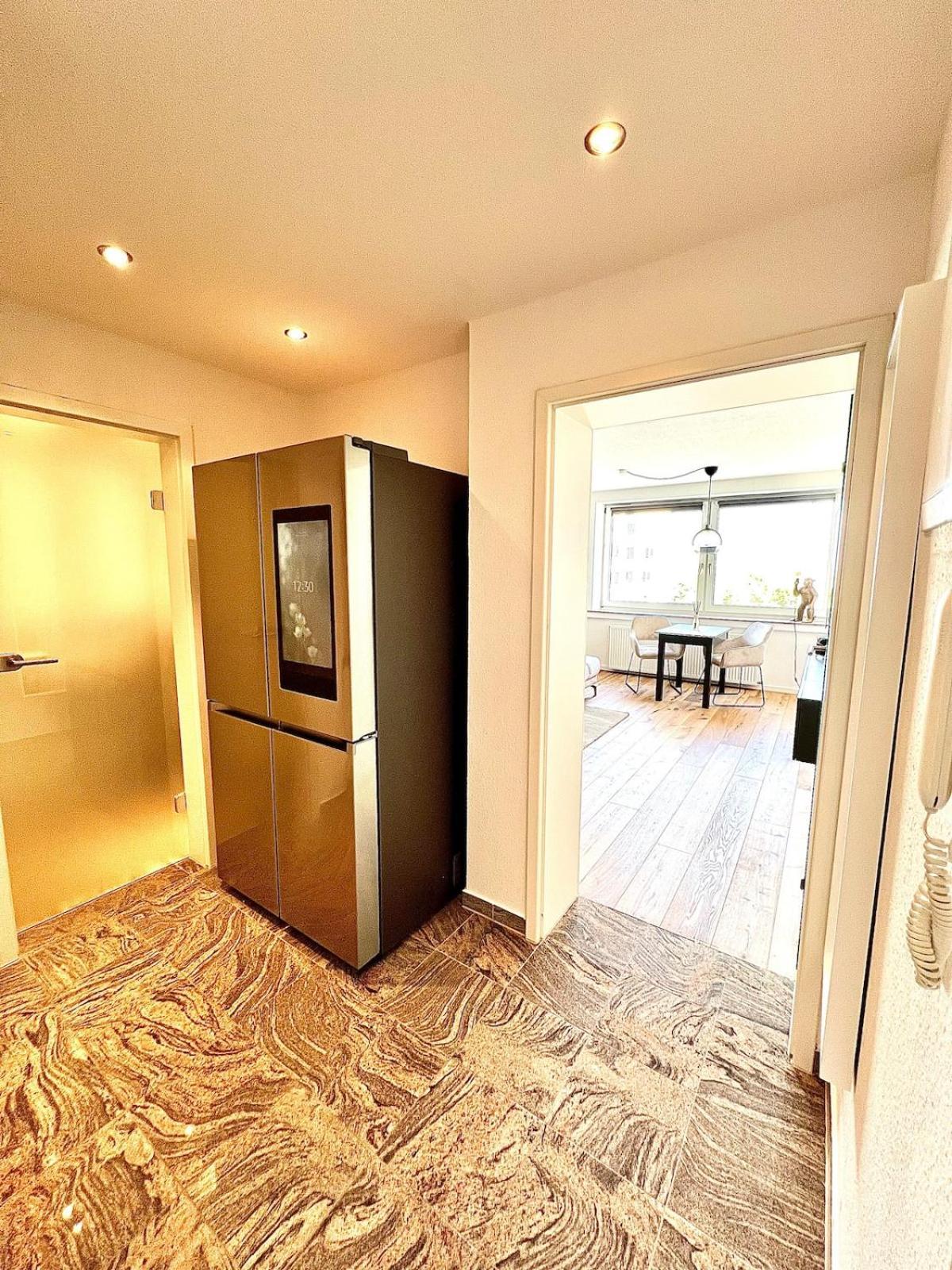 City-apartment Mit Rheinblick * Düsseldorf