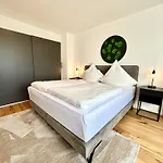 City-Apartment Mit Rheinblick